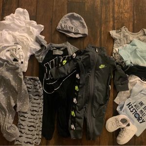 NEWBORN/0-3 MONTH BOYS LOT